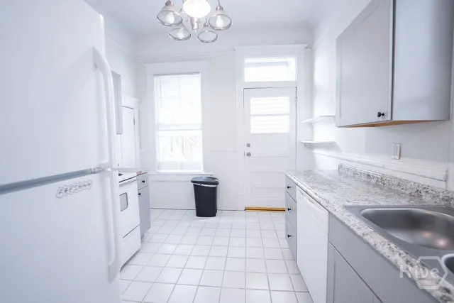 $1,850 | 816 Drayton Street, Unit 3B, Savannah, GA 31401