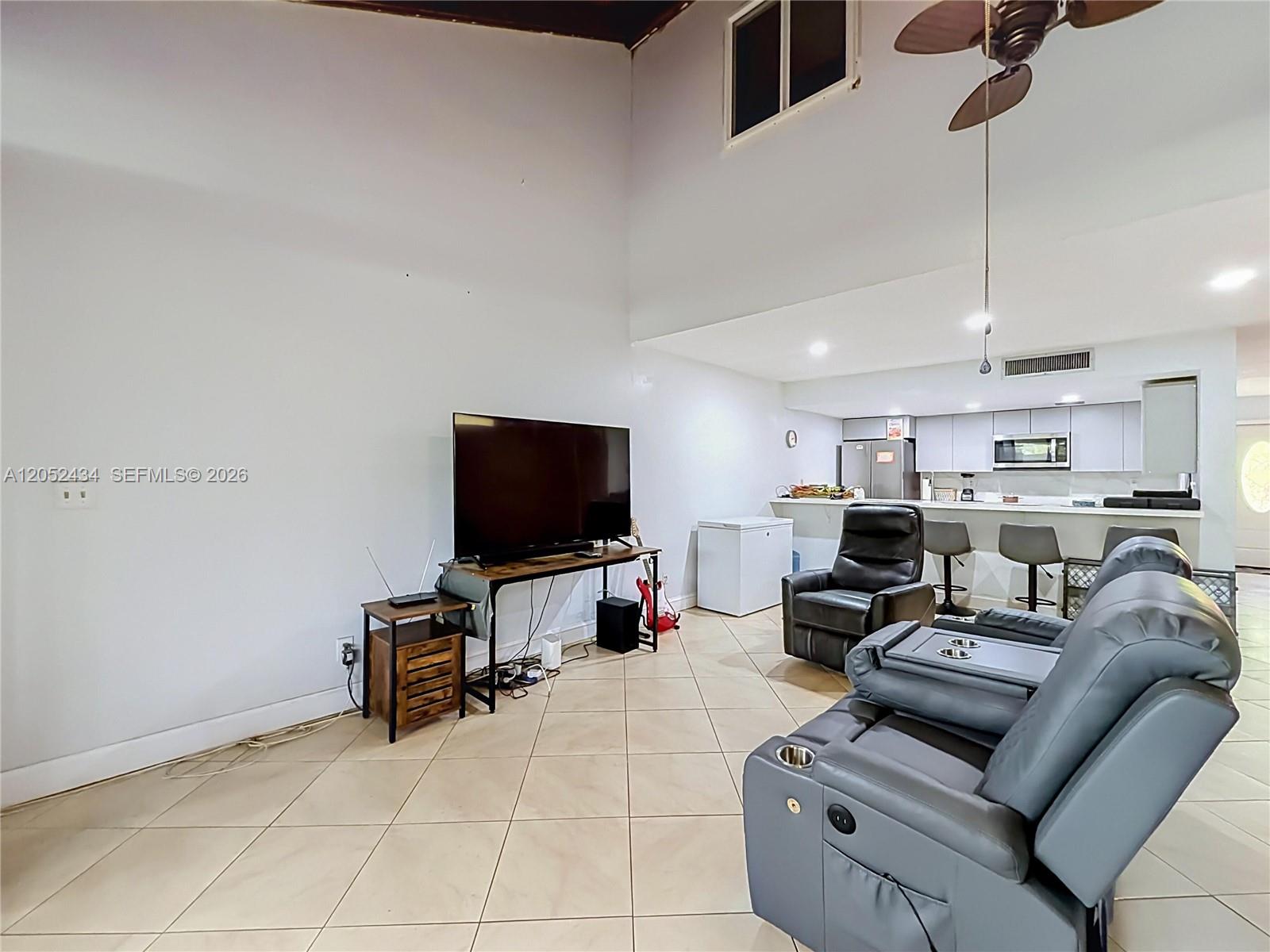 1110 West Fairway Road Pembroke Pines, FL 33026 - Photo 33 of 86