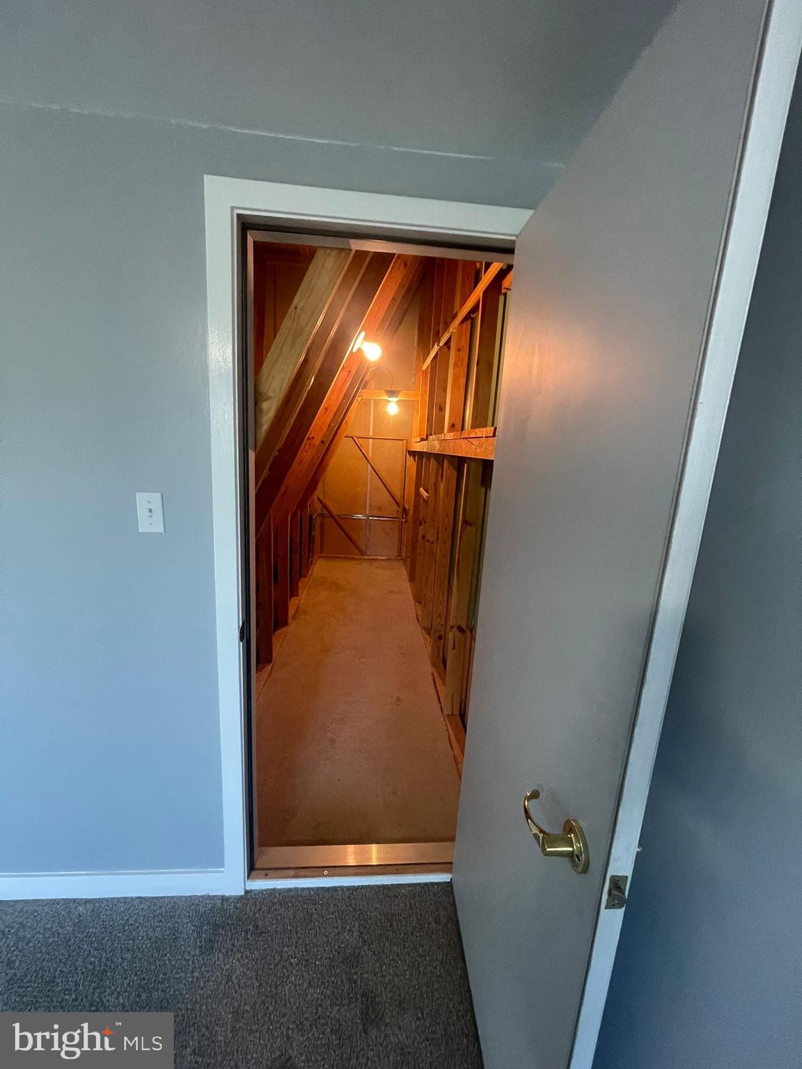 9200 Blue Grass Road, Unit H170 Philadelphia, PA 19114 - Photo 51 of 85 Space upstairs