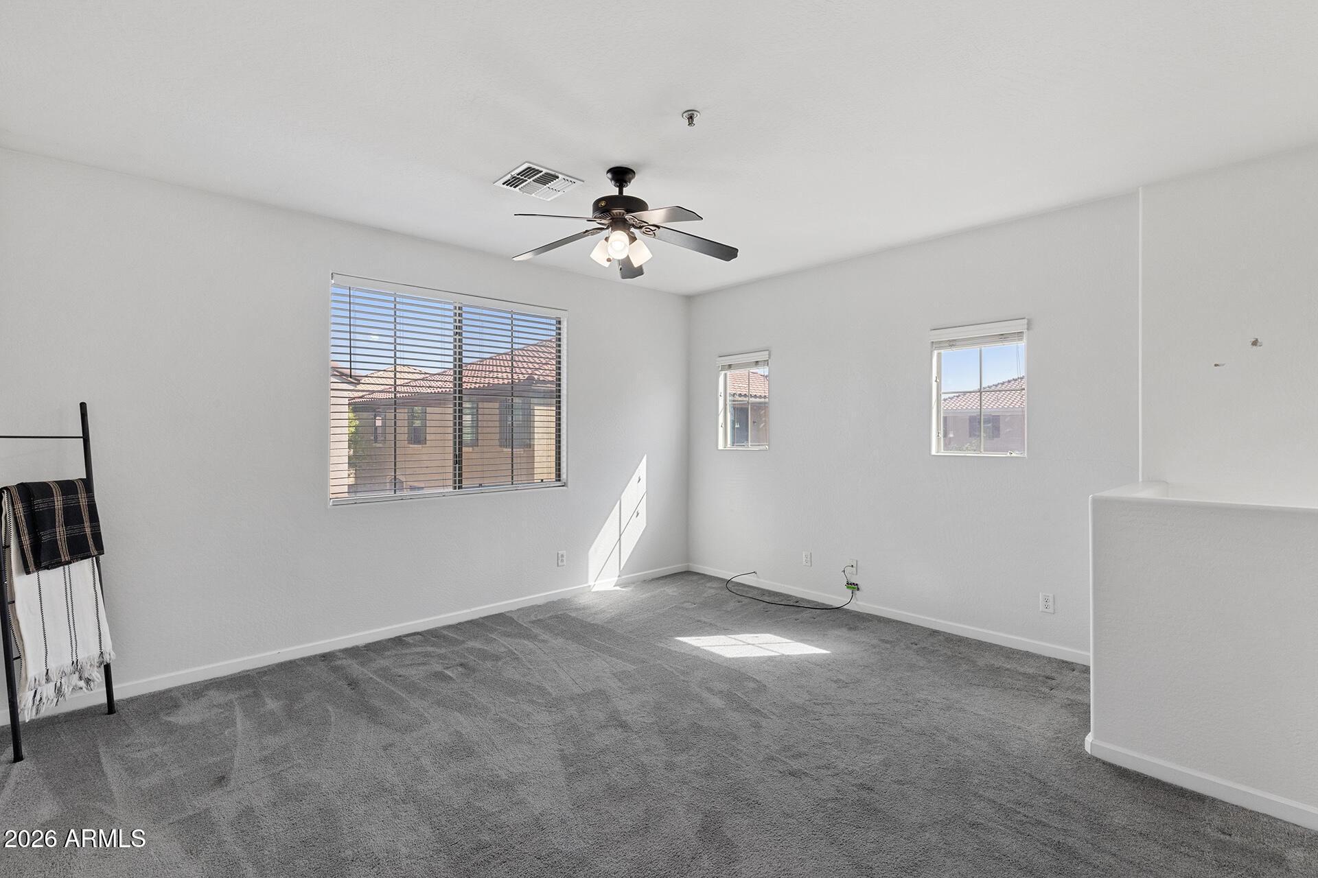 8189 West Groom Creek Road Phoenix, AZ 85043 - Photo 6 of 37 14