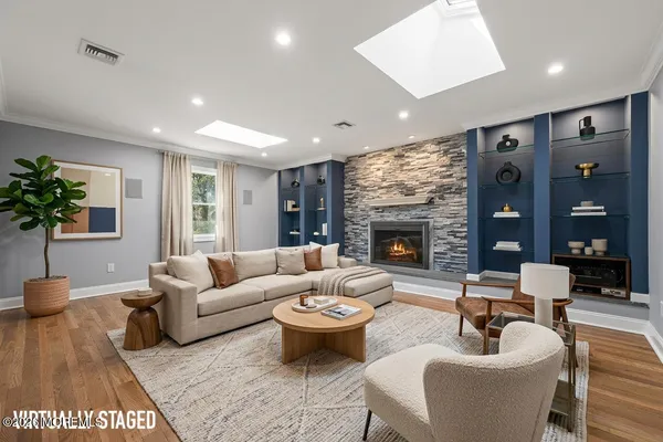 $6,000 | Undisclosed Address, Marlboro, NJ 07746