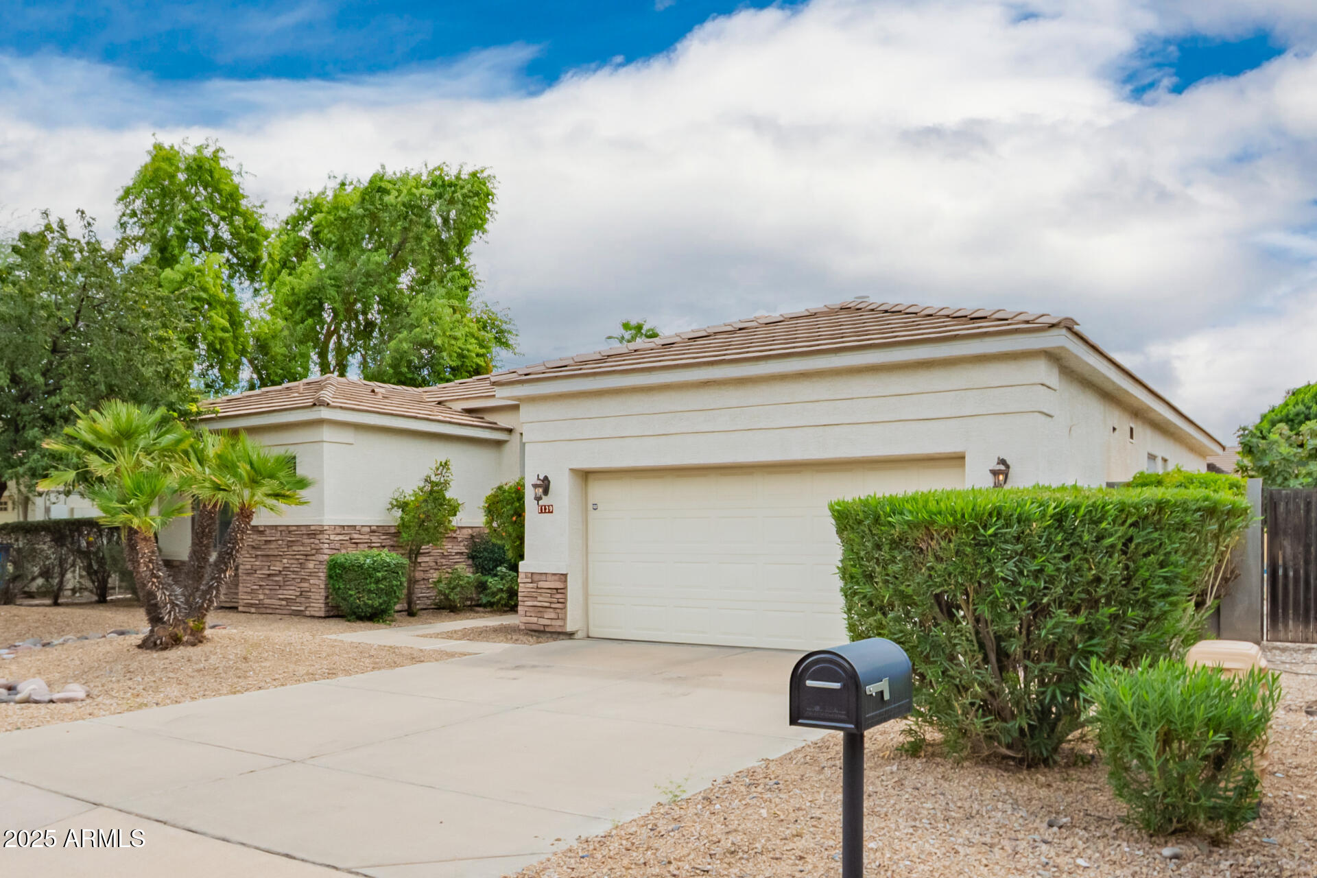 1139 East Ocotillo Road Phoenix, AZ 85014 - Photo 3 of 30 06 - Ocotillo