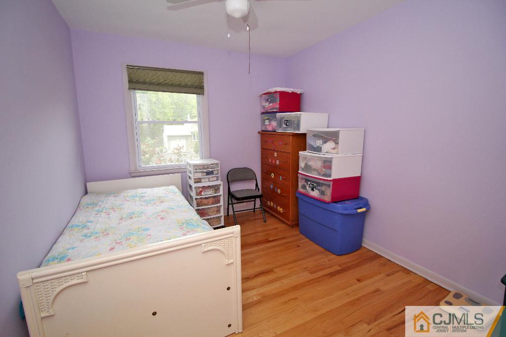 15 Oxford Road Colonia, NJ 07067 - Photo 22 of 25 Gallery Image 22