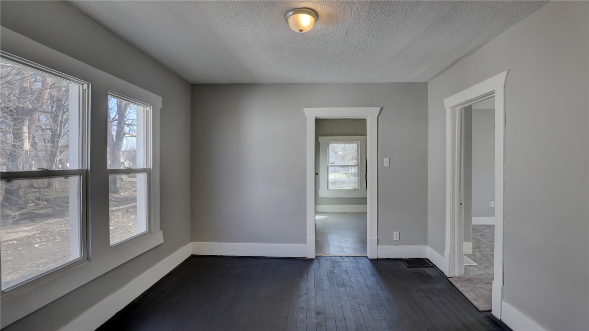 1739 East Johns Avenue Decatur, IL 62521 - Photo 8 of 22 Gallery Image 8