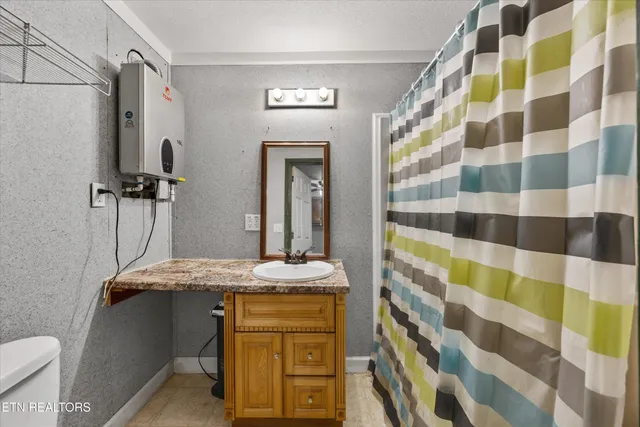 $310,000 | 5704 Scott Highway, Robbins, TN 37852