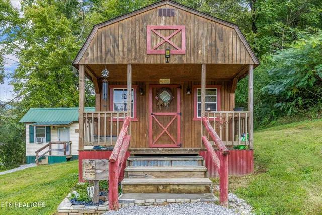 $310,000 | 5704 Scott Highway, Robbins, TN 37852