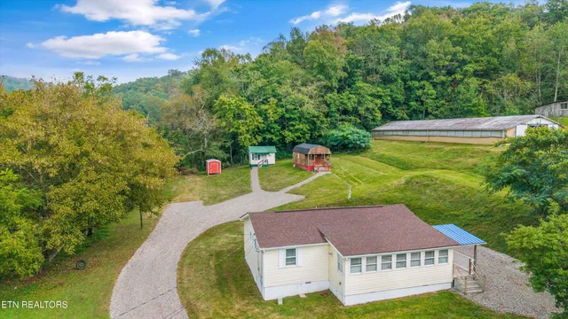 $310,000 | 5704 Scott Highway, Robbins, TN 37852