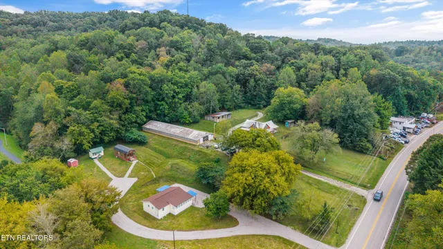 $310,000 | 5704 Scott Highway, Robbins, TN 37852
