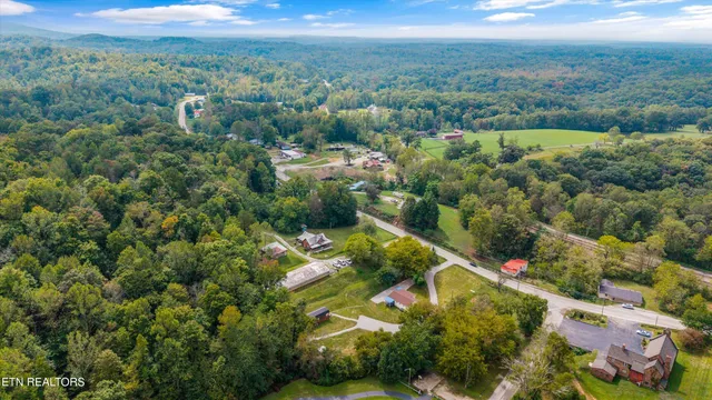 $310,000 | 5704 Scott Highway, Robbins, TN 37852