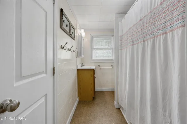 $310,000 | 5704 Scott Highway, Robbins, TN 37852