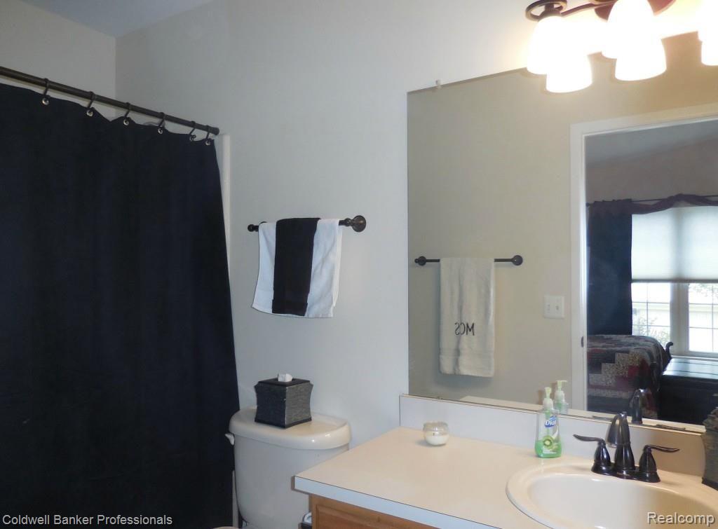 40000 Crosswinds Road Novi, MI 48375 - Photo 18 of 40