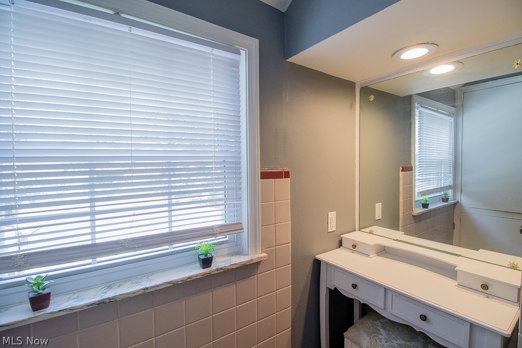 3142 Sebor Road Cleveland, OH 44120 - Photo 30 of 45