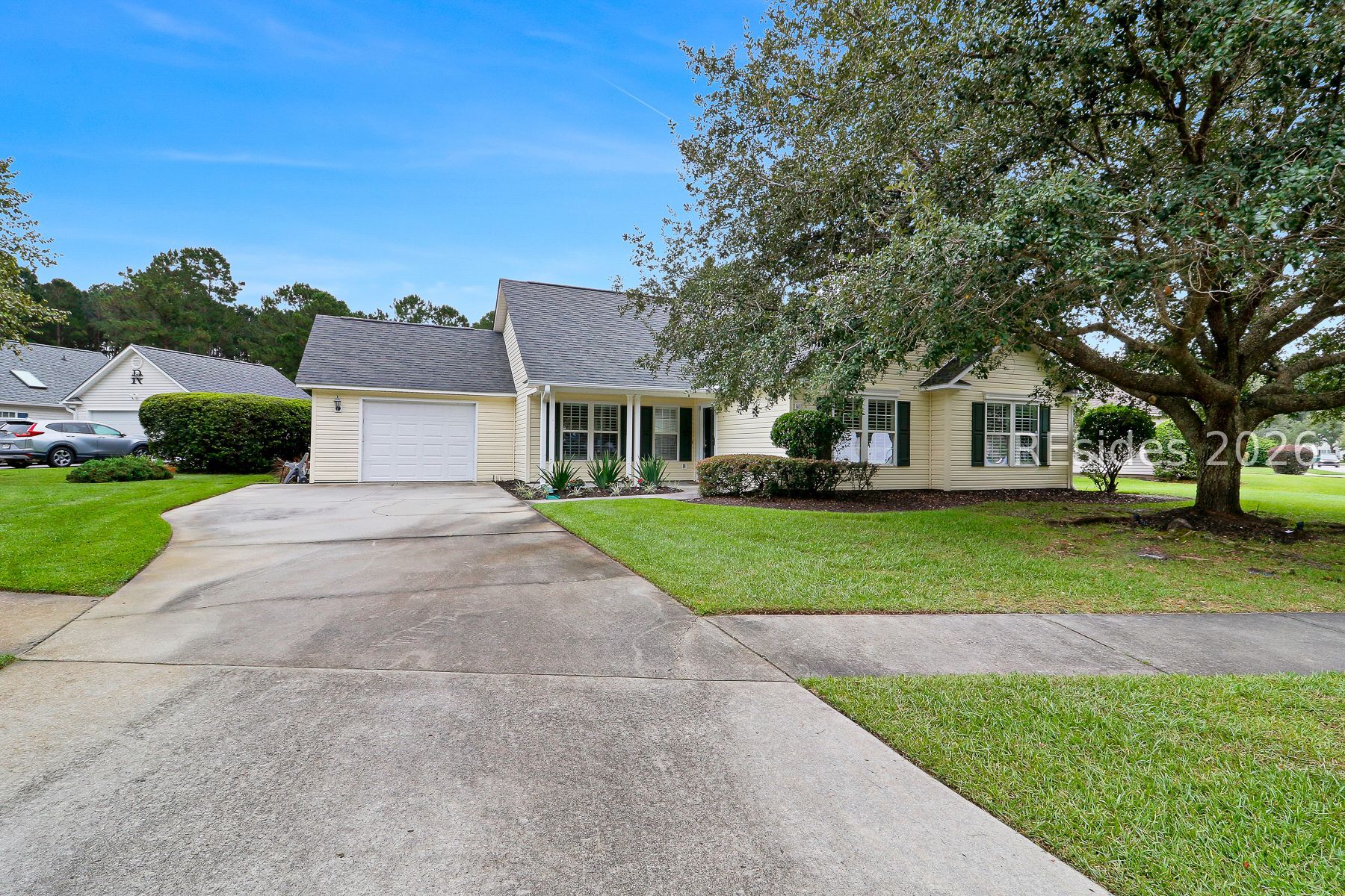 145 Knightsbridge Road Bluffton, SC 29910 - Photo 4 of 37 Gallery Image 4