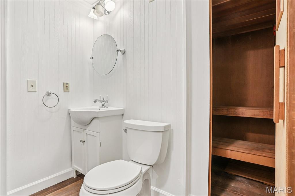 5914 Shortleaf Court St. Louis, MO 63128 - Photo 31 of 45