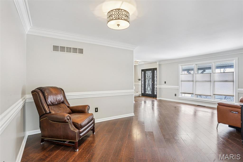 5914 Shortleaf Court St. Louis, MO 63128 - Photo 6 of 45