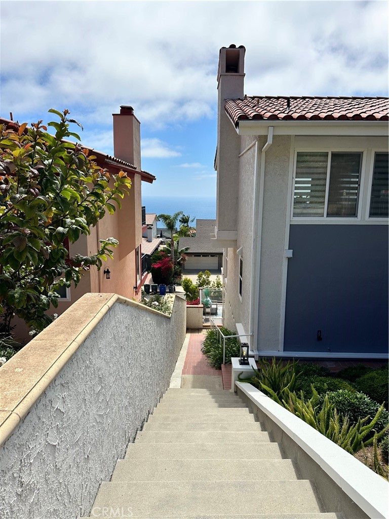 30902 Rue De La Pierre Rancho Palos Verdes, CA 90275 - Photo 66 of 66 Exterior stairs
