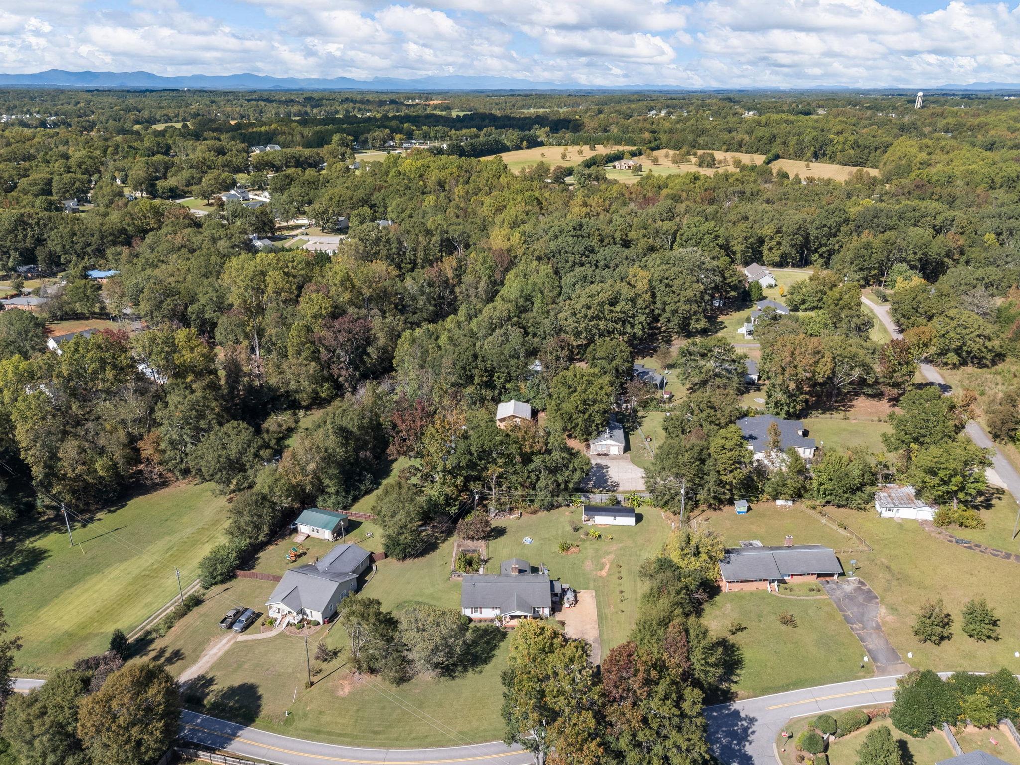 221 Sandifer Road Spartanburg, SC 29303 - Photo 33 of 34