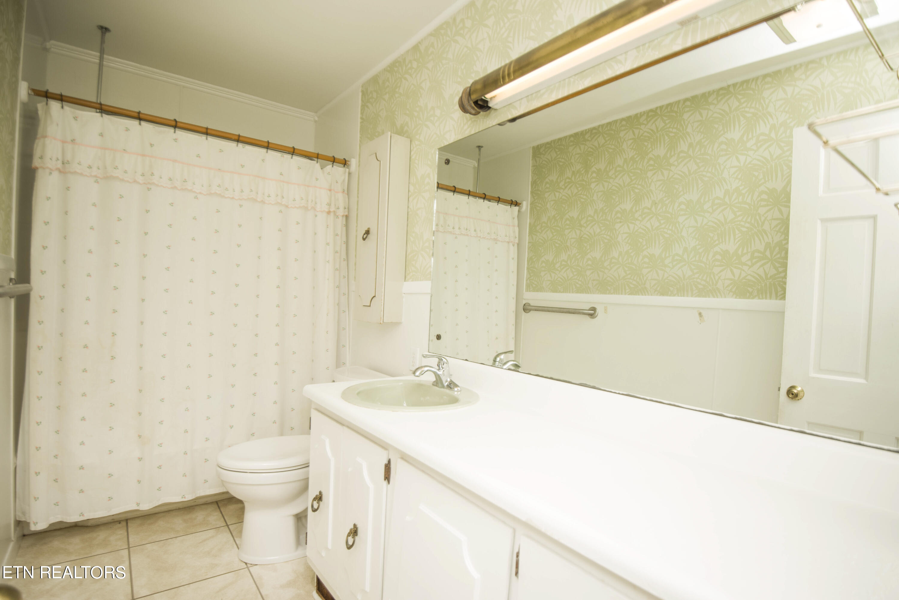 103 Pocono Lane Oak Ridge, TN 37830 - Photo 29 of 48 full bath