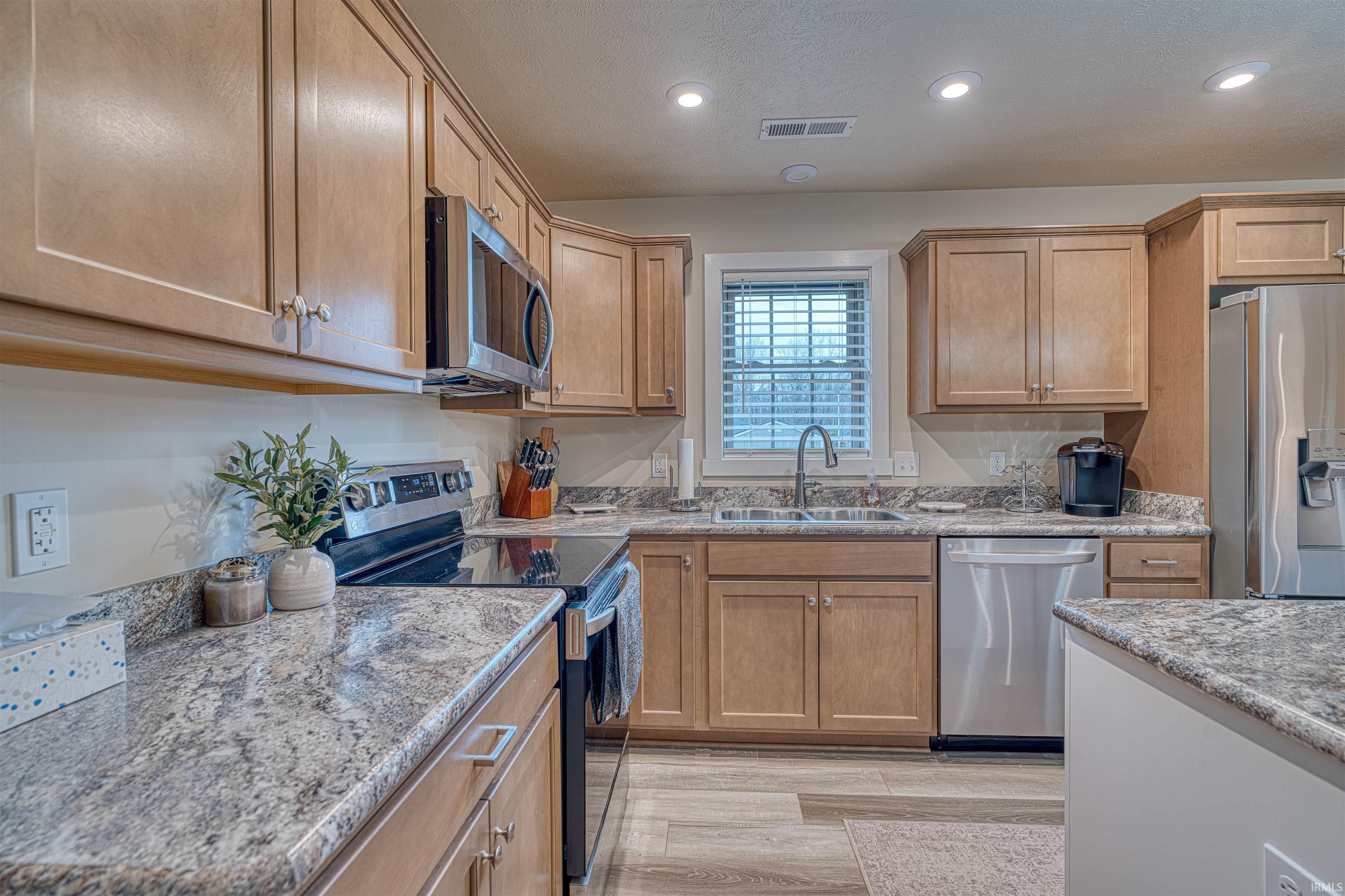 627 West 34th Street Jasper, IN 47546 - Photo 12 of 31