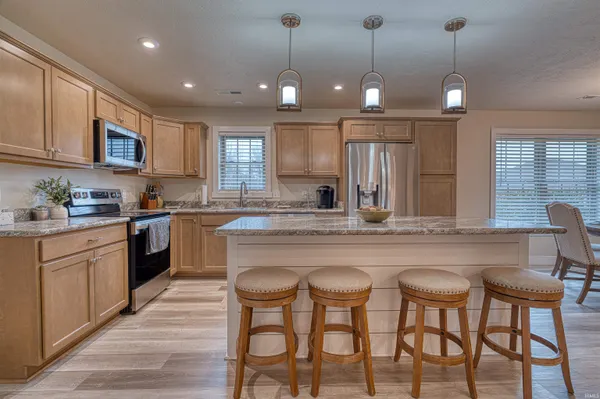 $399,900 | 627 West 34th Street, Jasper, IN 47546