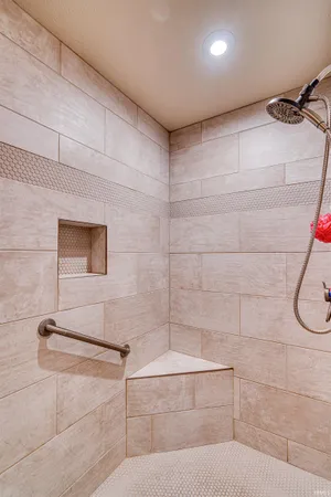 $399,900 | 627 West 34th Street, Jasper, IN 47546