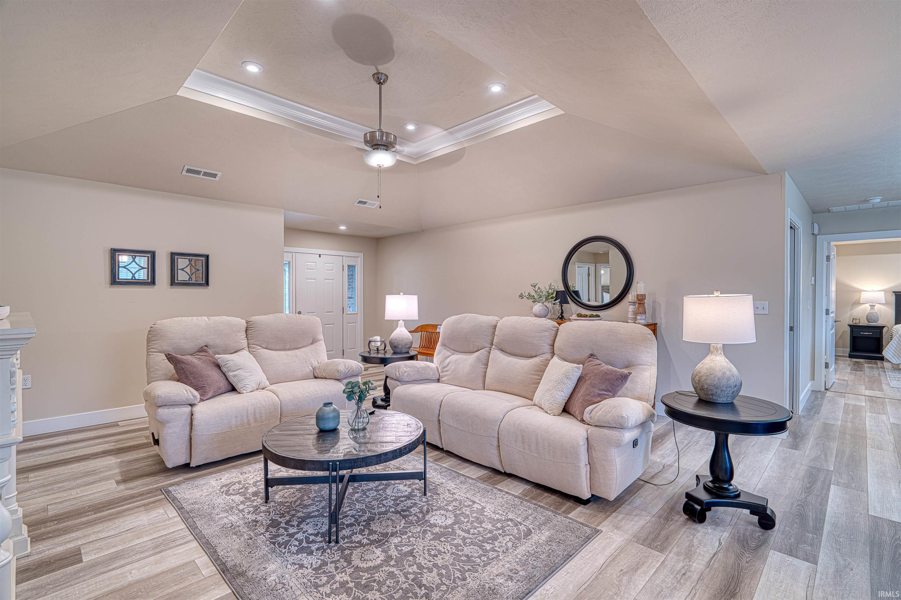 627 West 34th Street Jasper, IN 47546 - Photo 5 of 31