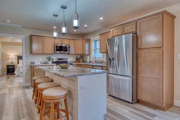 $399,900 | 627 West 34th Street, Jasper, IN 47546