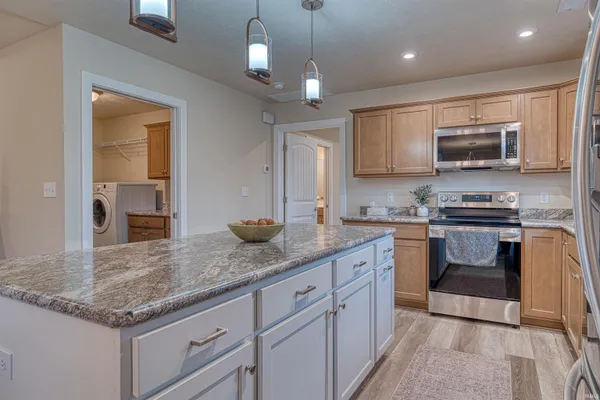 $399,900 | 627 West 34th Street, Jasper, IN 47546