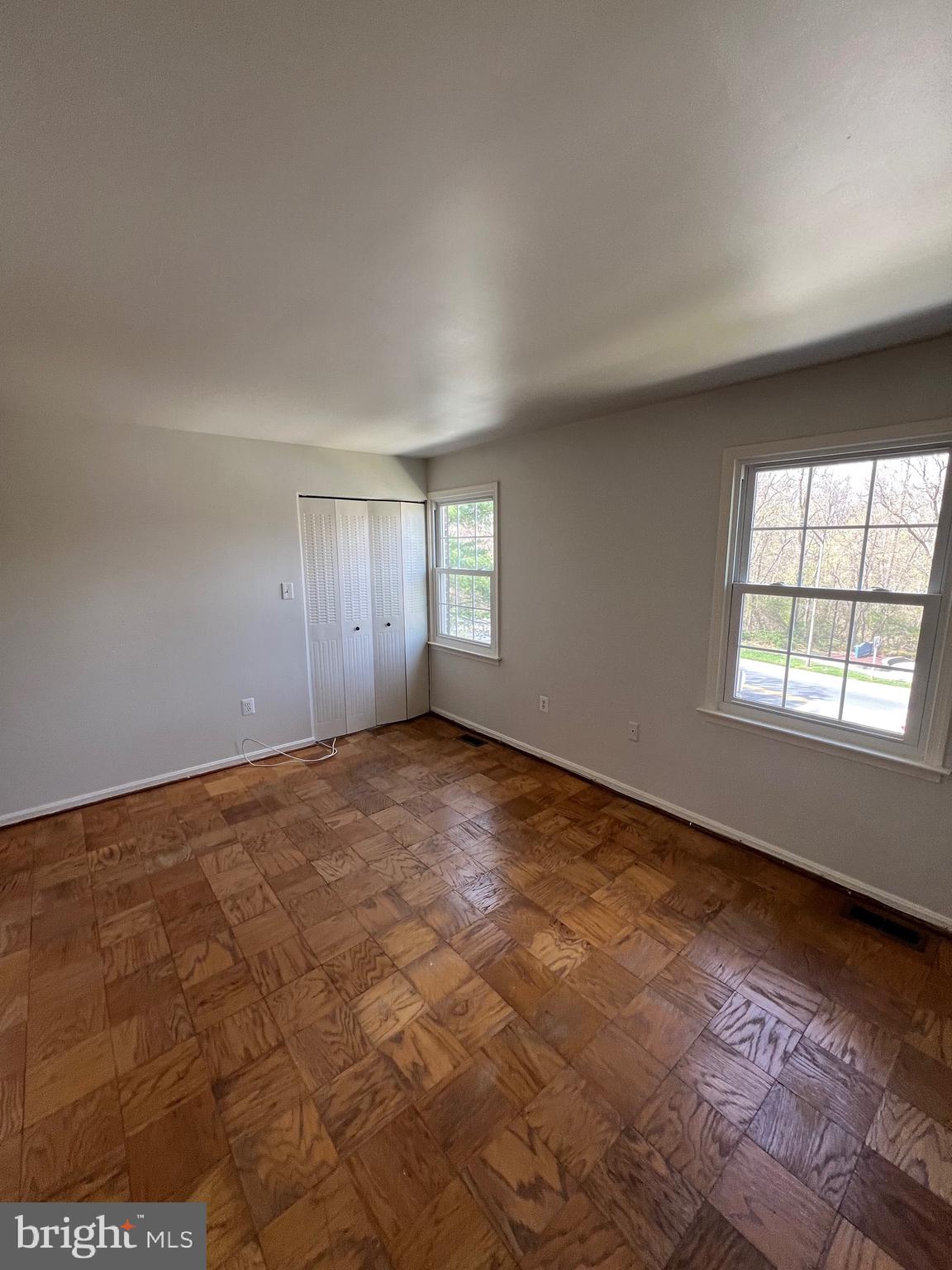 5805 Morningbird Lane Columbia, MD 21045 - Photo 13 of 26 an empty room with windows