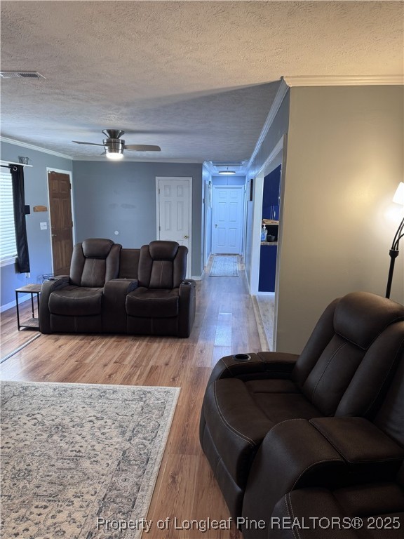 2494 West White Pond Road Fairmont, NC 28340 - Photo 14 of 27 Living Room