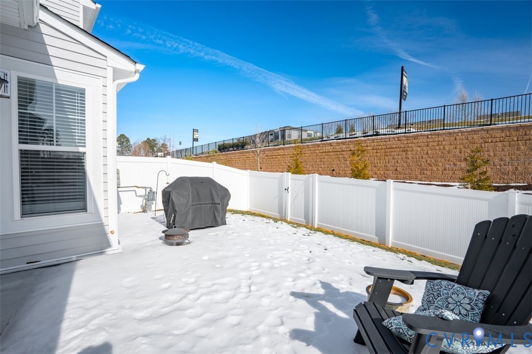 12813 Deep Wl Road Midlothian, VA 23112 - Photo 30 of 35 a view of a terrace with a table and chairs