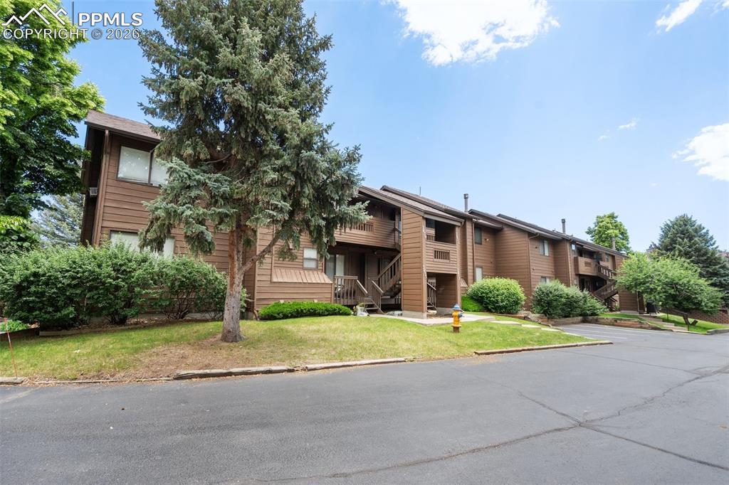 3021 Capstan Way Colorado Springs, CO 80906 - Photo 1 of 34