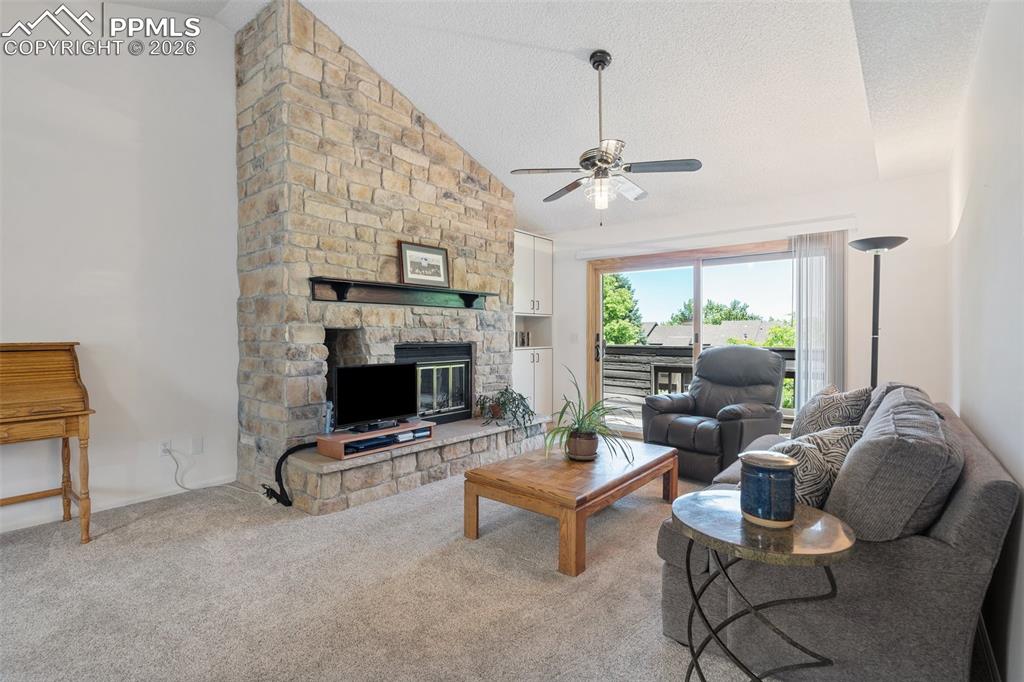 3021 Capstan Way Colorado Springs, CO 80906 - Photo 6 of 34
