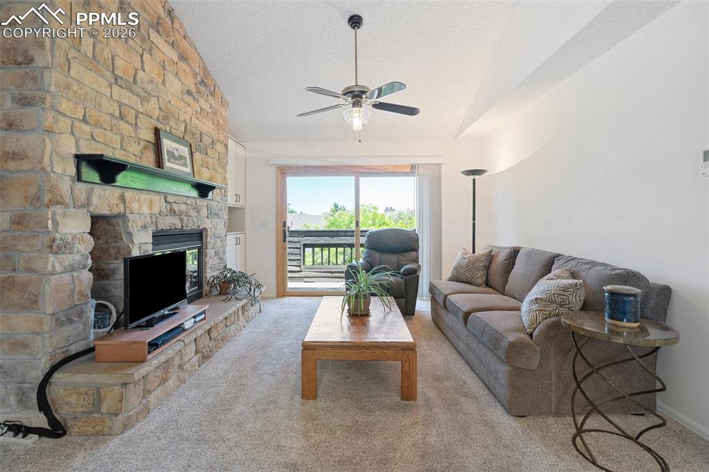 3021 Capstan Way Colorado Springs, CO 80906 - Photo 7 of 34
