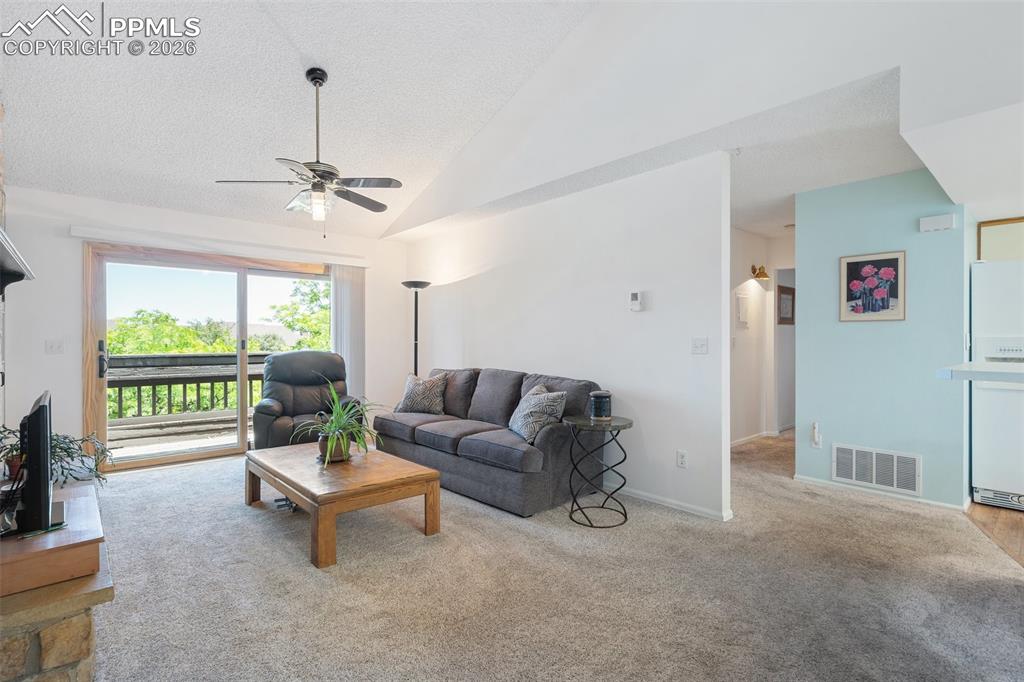 3021 Capstan Way Colorado Springs, CO 80906 - Photo 9 of 34