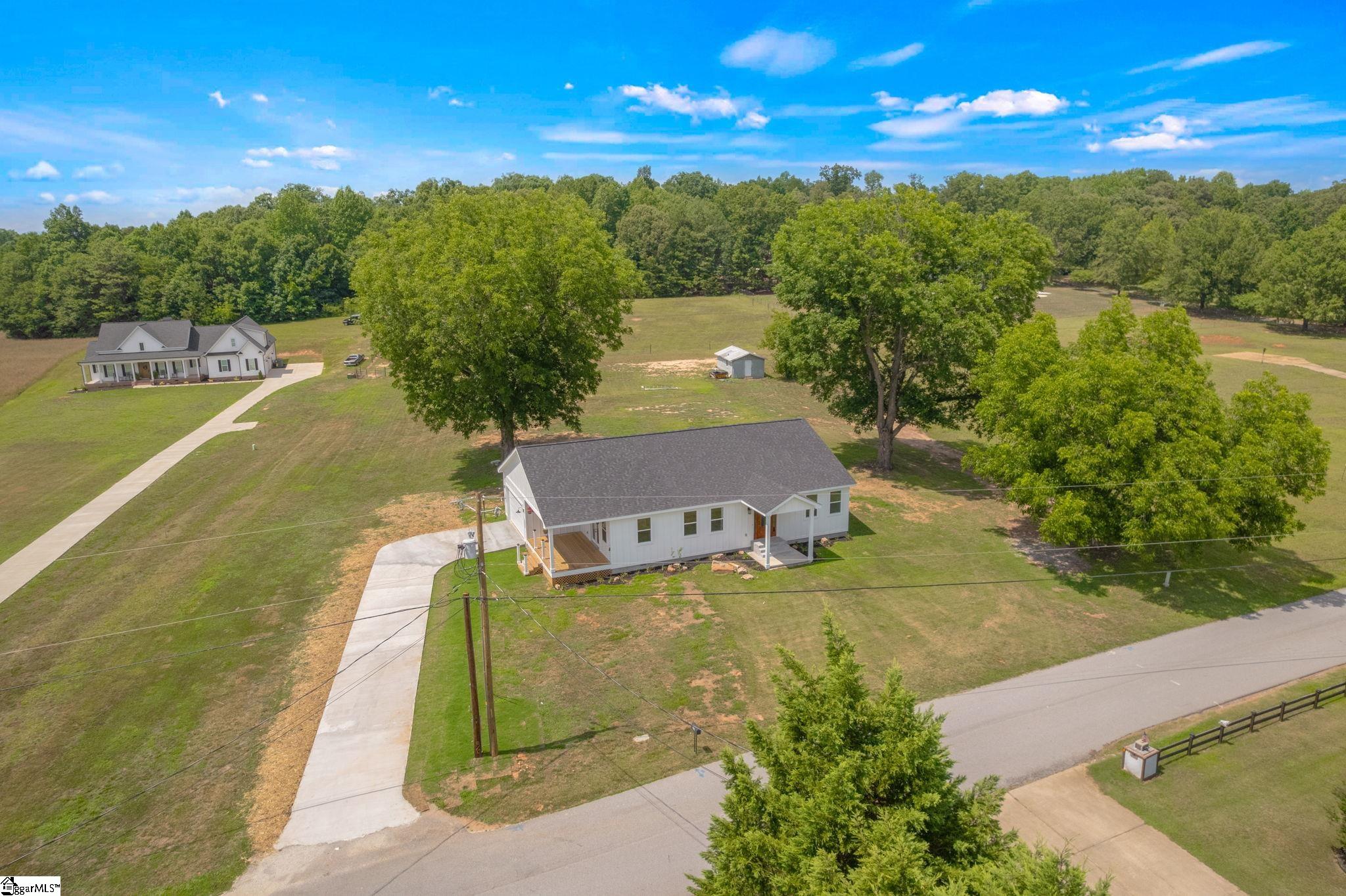 2024 Edwards Lake Road Greer, SC 29651 - Photo 34 of 39