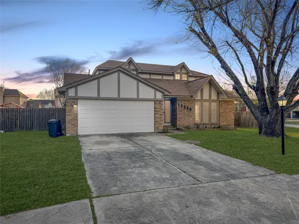 $2,400 | 12230 Kleinmeadow Drive, Houston, TX 77066
