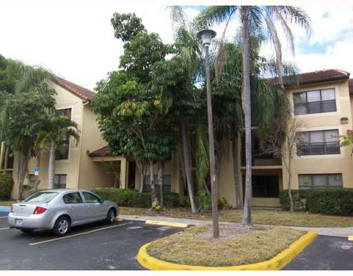 4241 West McNab Road, Unit 10 Pompano Beach, FL 33069 - Photo 1 of 5 Exterior Front