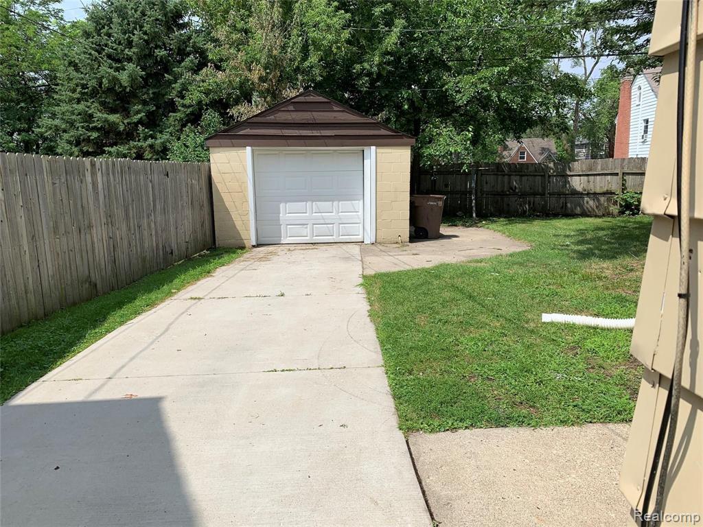 197 Mohawk Road Pontiac, MI 48341 - Photo 4 of 23