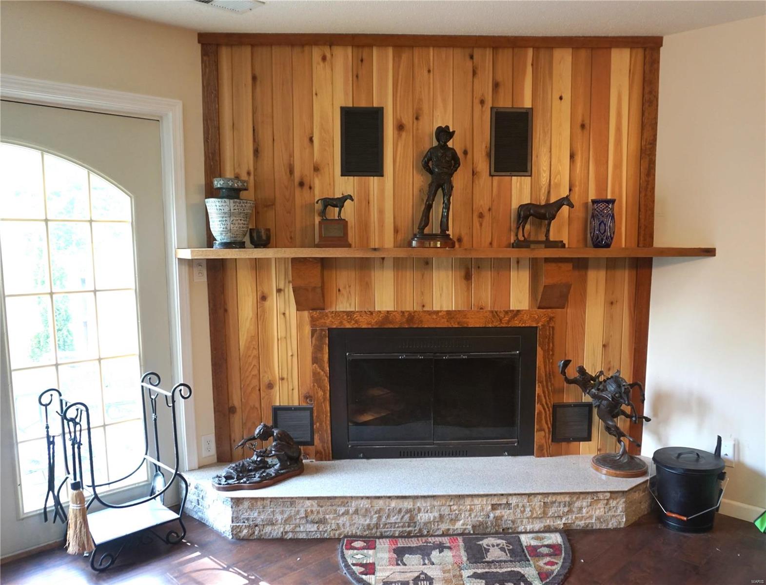 1373 Hampton Road St. Charles, MO 63303 - Photo 10 of 25 Gallery Image 10