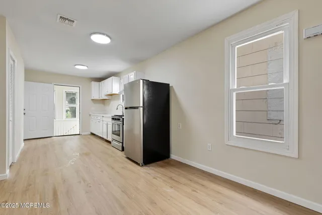 $2,500 | 216 Delaware Street, Unit 2, Elizabeth Port, NJ 07206