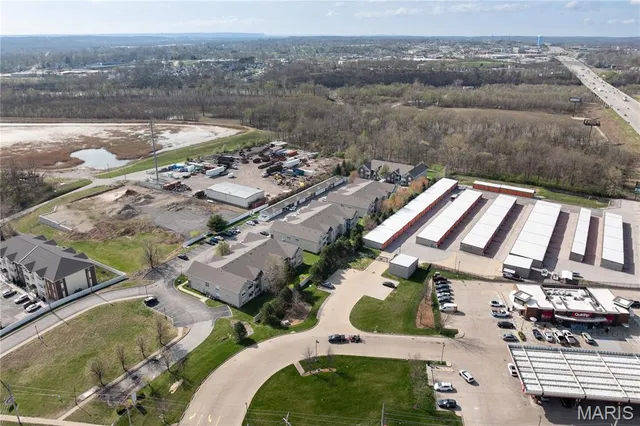 $5,700,000 | 6401 Brookfield Court Drive, St. Louis, MO 63129