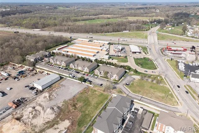 $5,700,000 | 6401 Brookfield Court Drive, St. Louis, MO 63129