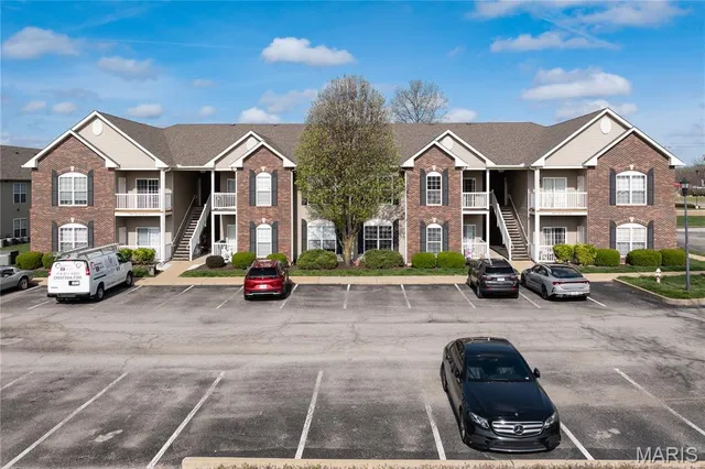 $5,700,000 | 6401 Brookfield Court Drive, St. Louis, MO 63129