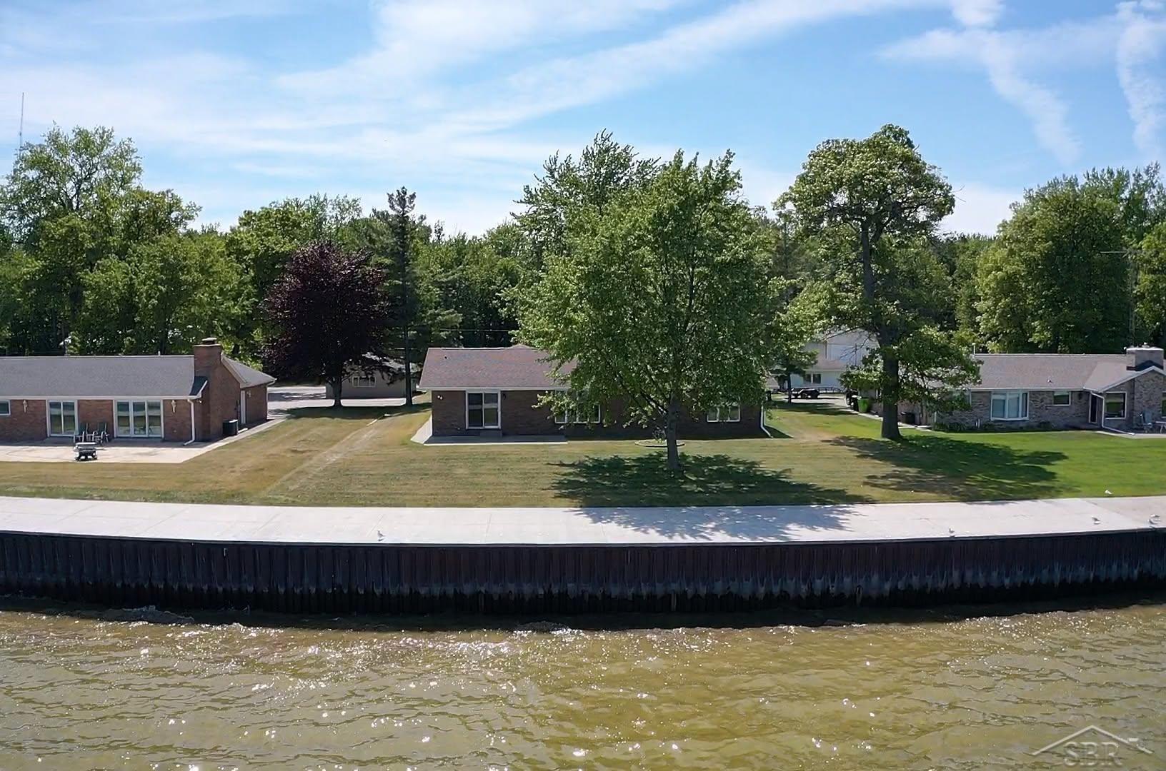 381 South Linwood Beach Road Linwood, MI 48634 - Photo 31 of 37