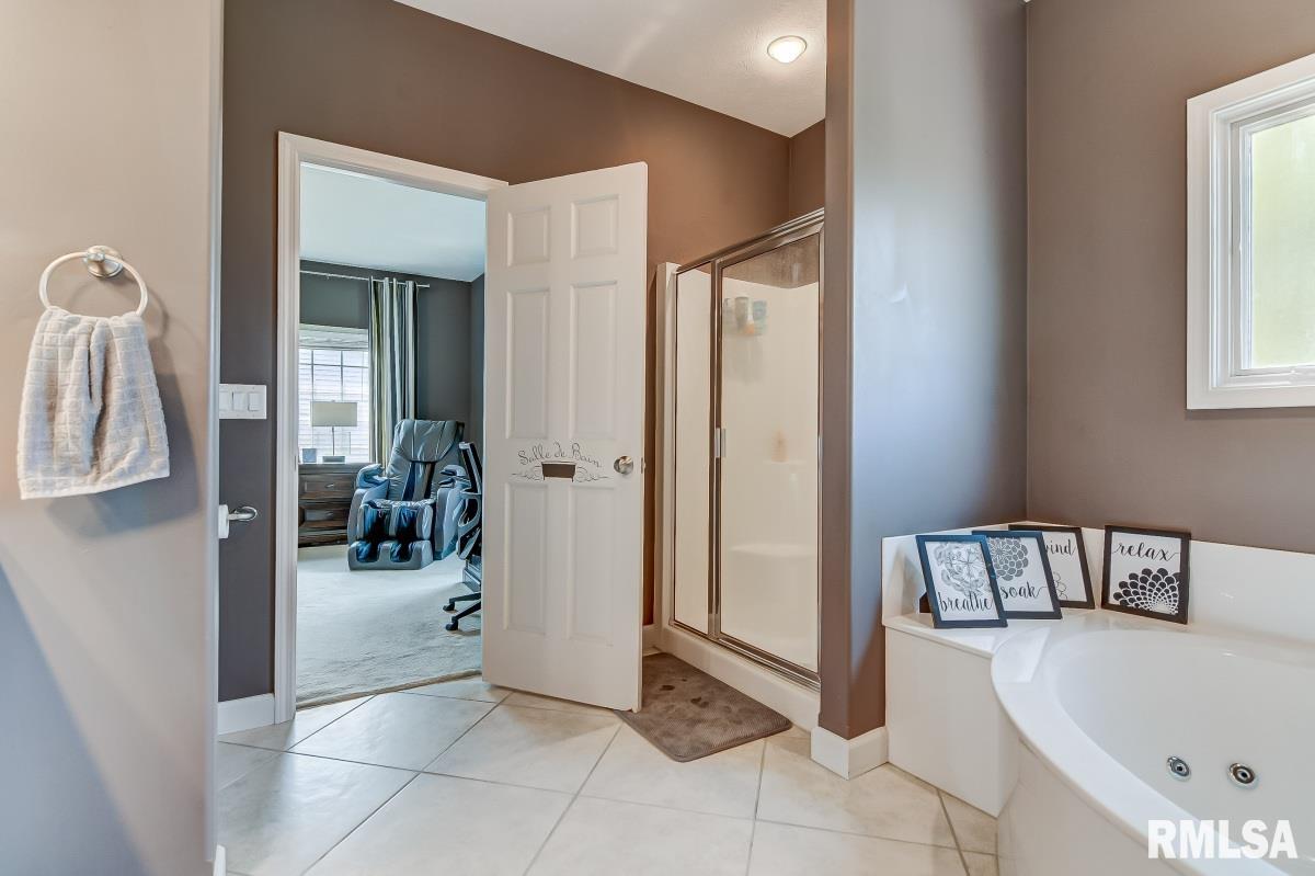 911 Deerfield Road Chatham, IL 62629 - Photo 27 of 45 Gallery Image 27