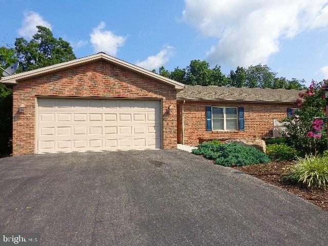 43 Ridge Avenue Carlisle, PA 17013 - Photo 1 of 25 Gallery Image 1