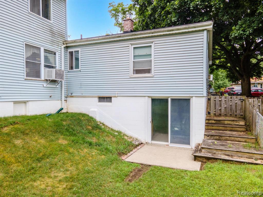 2710 Frembes Road Waterford, MI 48329 - Photo 53 of 61 Gallery Image 53