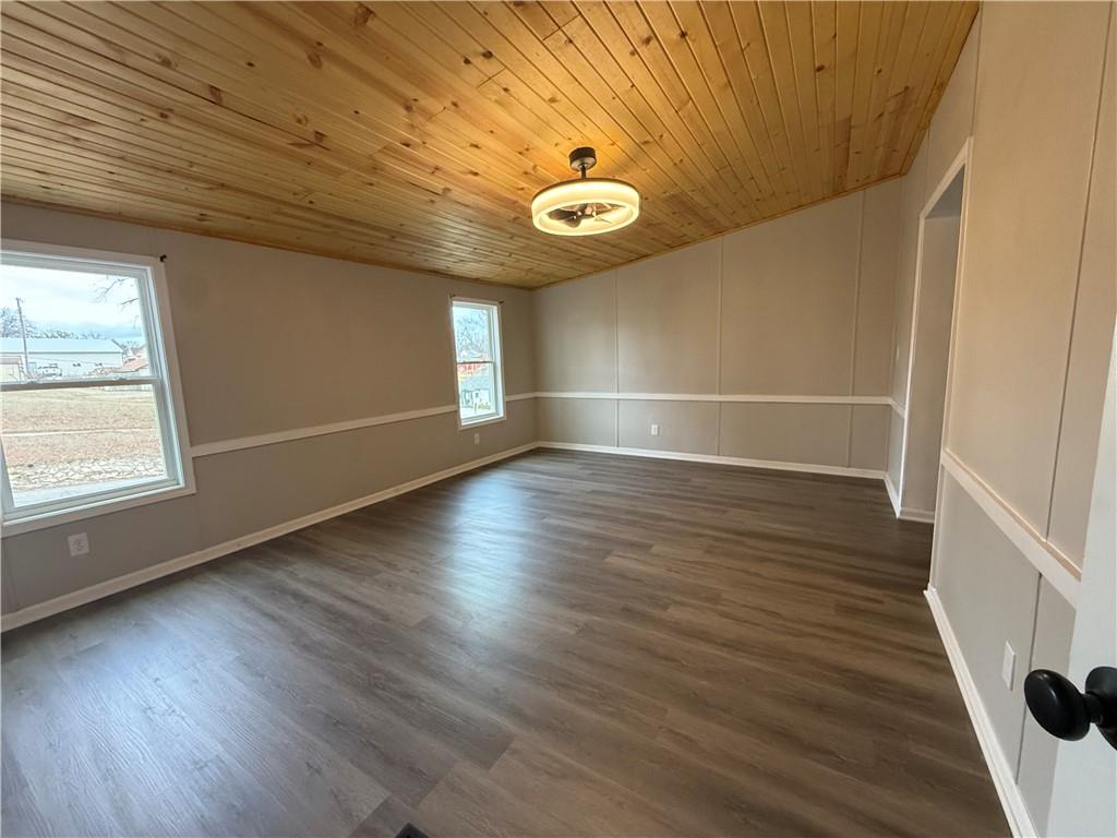 104 East Missouri Street Oregon, MO 64473 - Photo 9 of 19