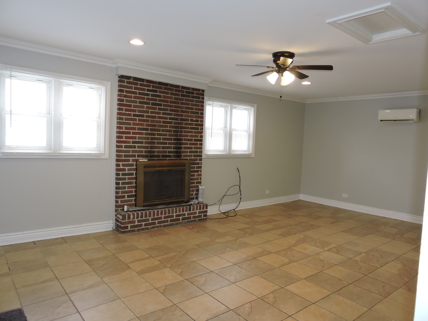 15328 Parkside Drive Markham, IL 60428 - Photo 11 of 23